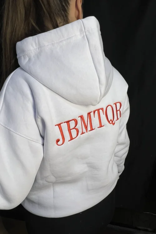 Hoodie me qendisje